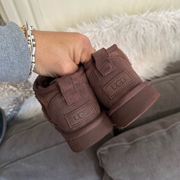 Ultra mini Uggs Brown Suede Ankle Boots size 6 - Picture 13 of 14